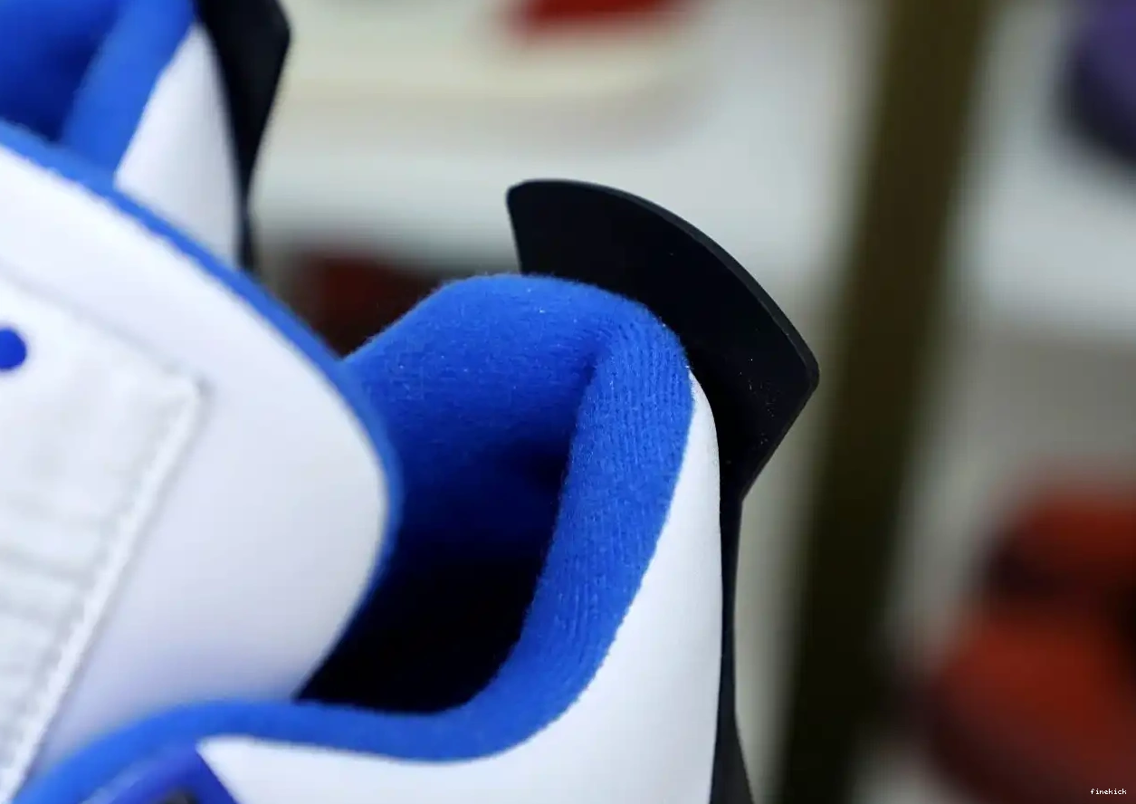 4 RETRO AIR JORDAN MOTORSPORTS 0510